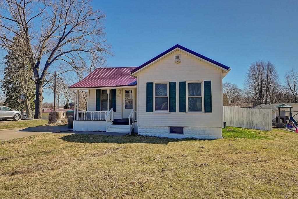 Property Photo 1
