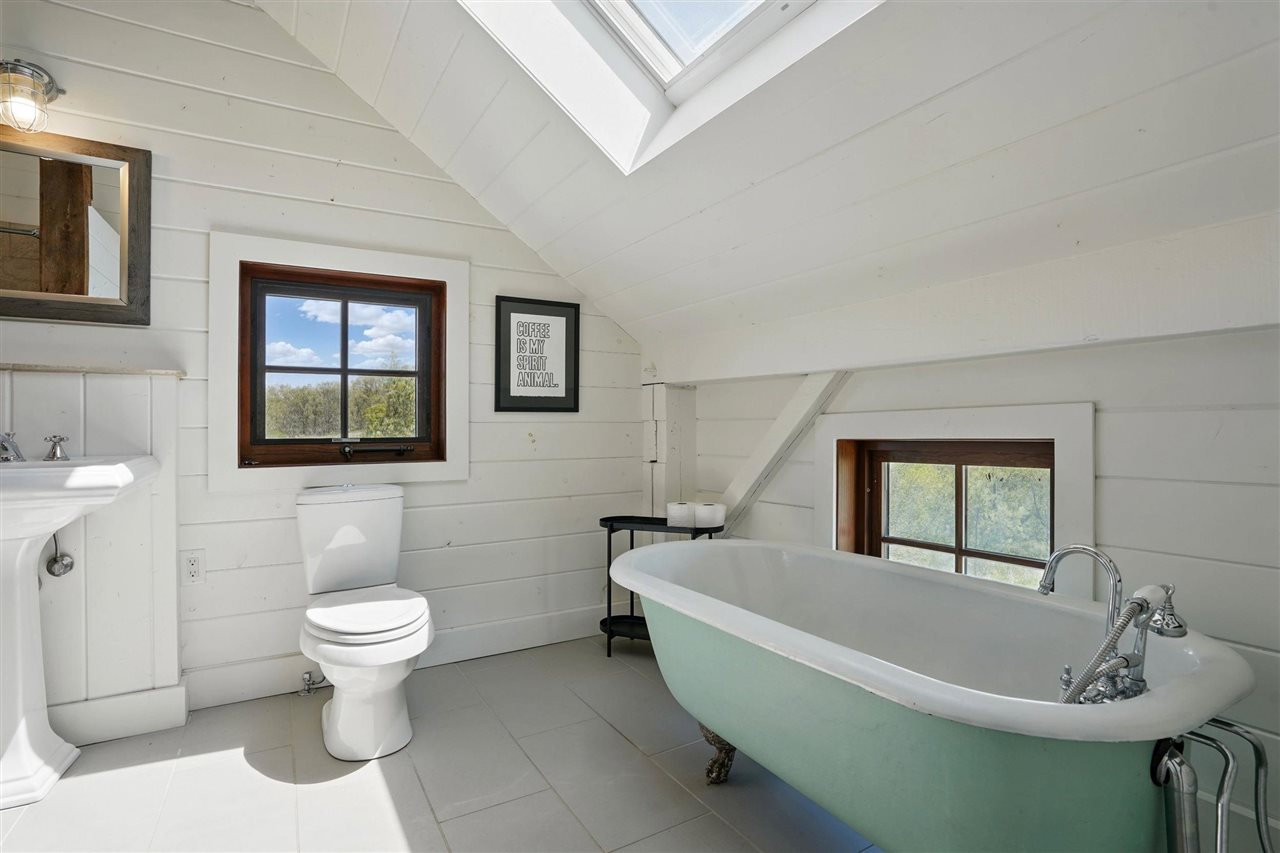 Property Photo 44