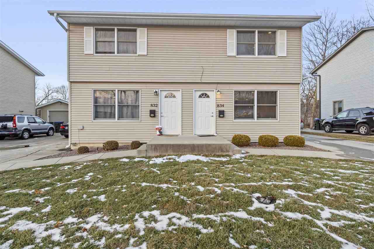 826-834 PAGE ST IowaCity IA 52240