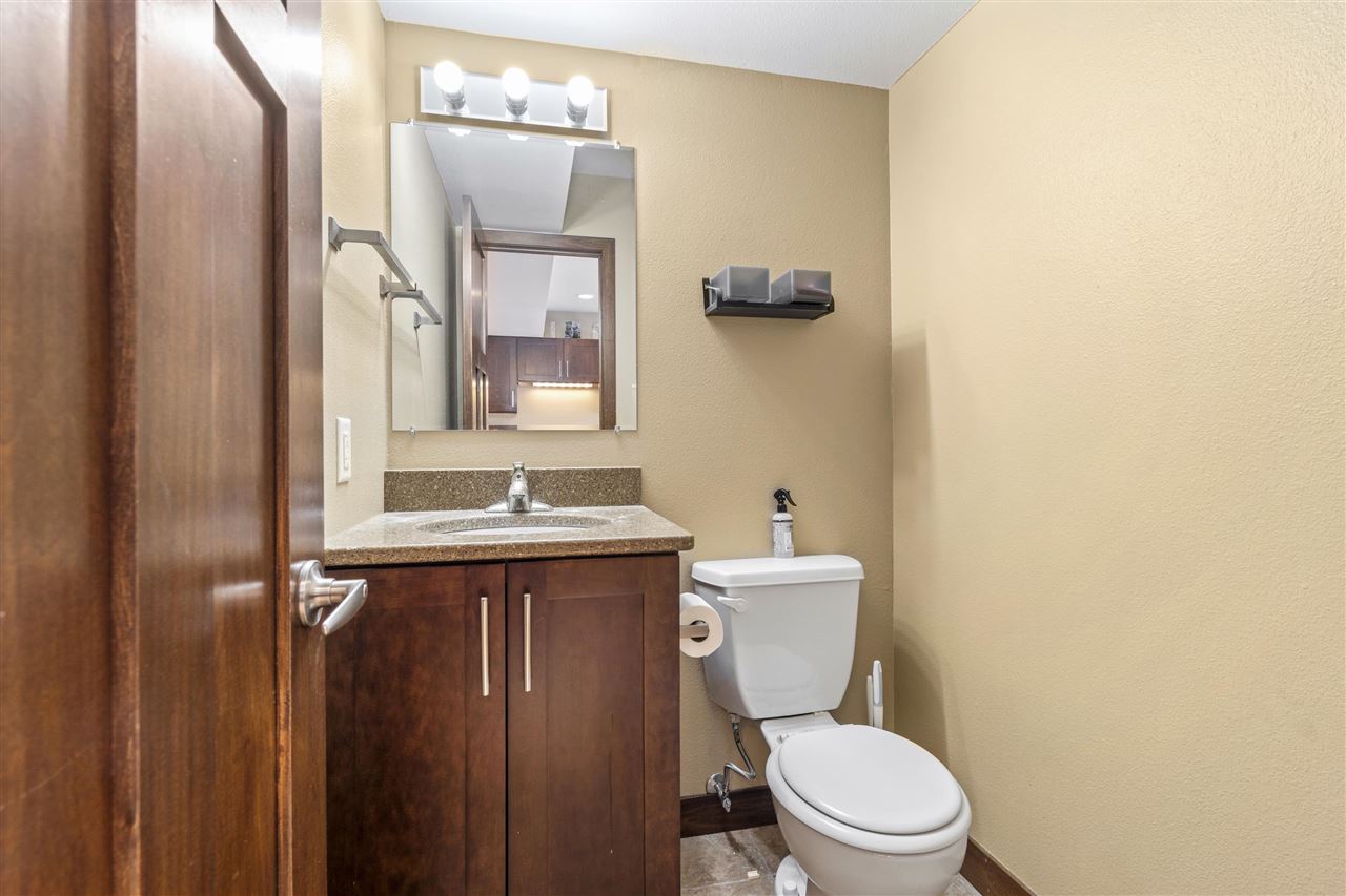 826-834 PAGE ST IowaCity IA 52240