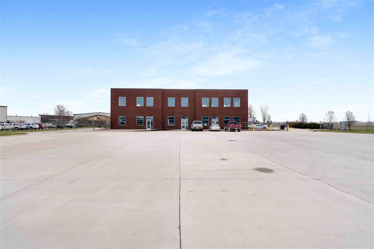 2881 Independence Rd IowaCity IA 52240
