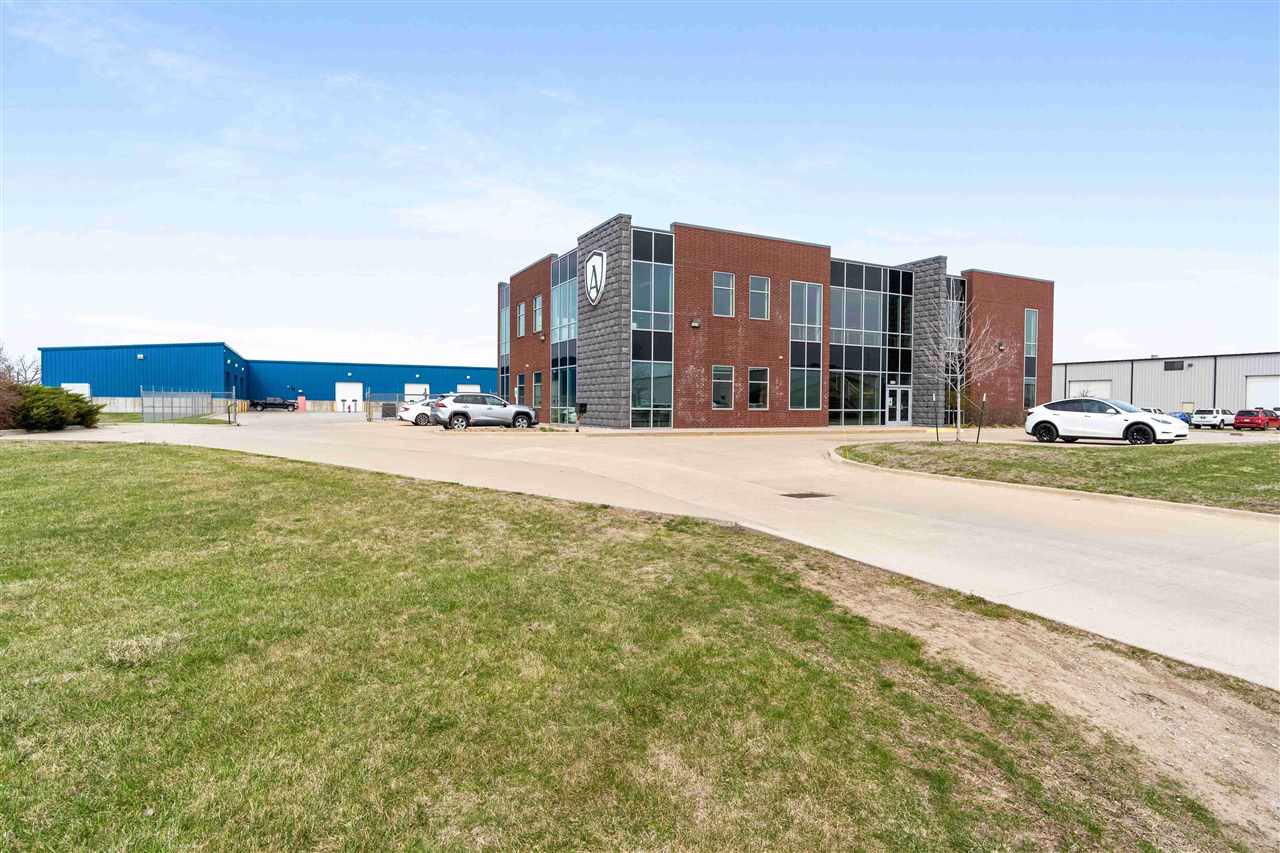 2881 Independence Rd IowaCity IA 52240
