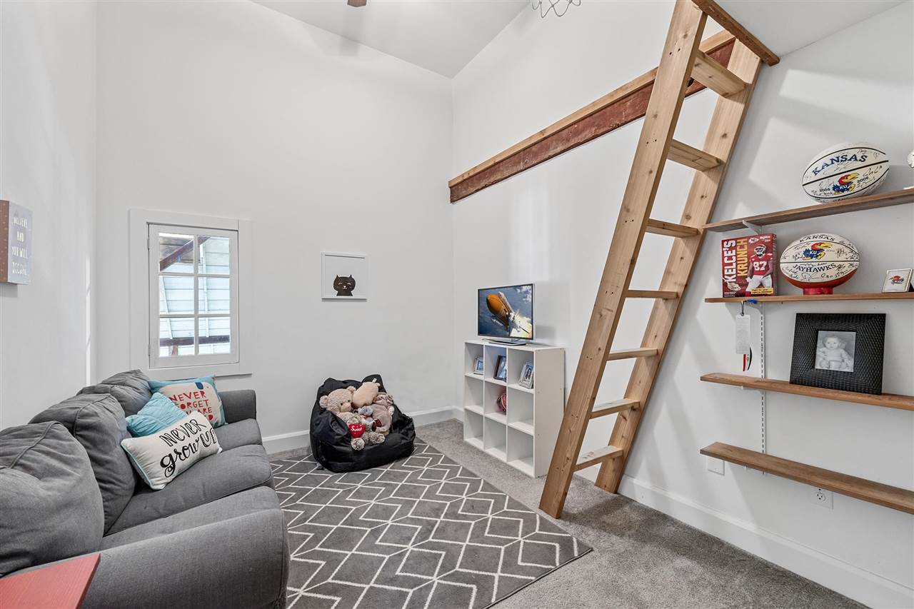 Property Photo 57
