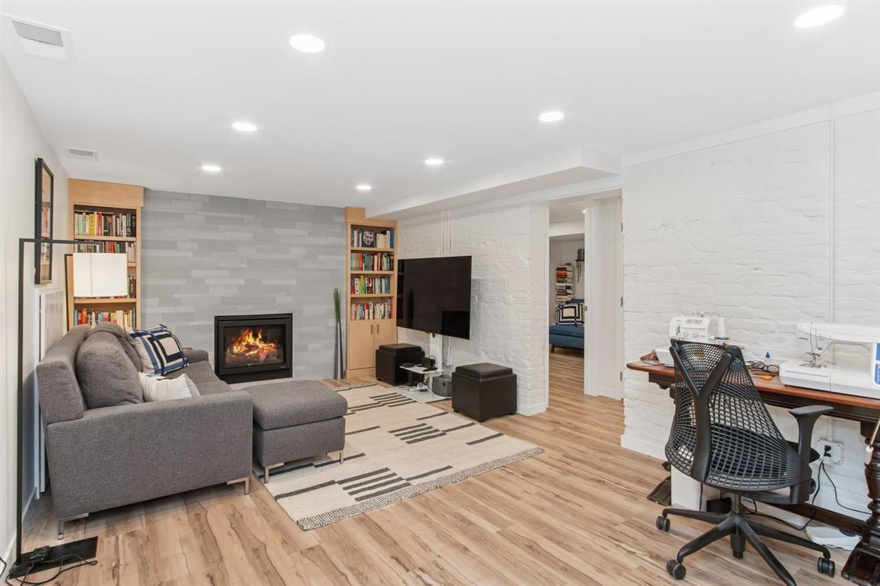 Property Photo 28
