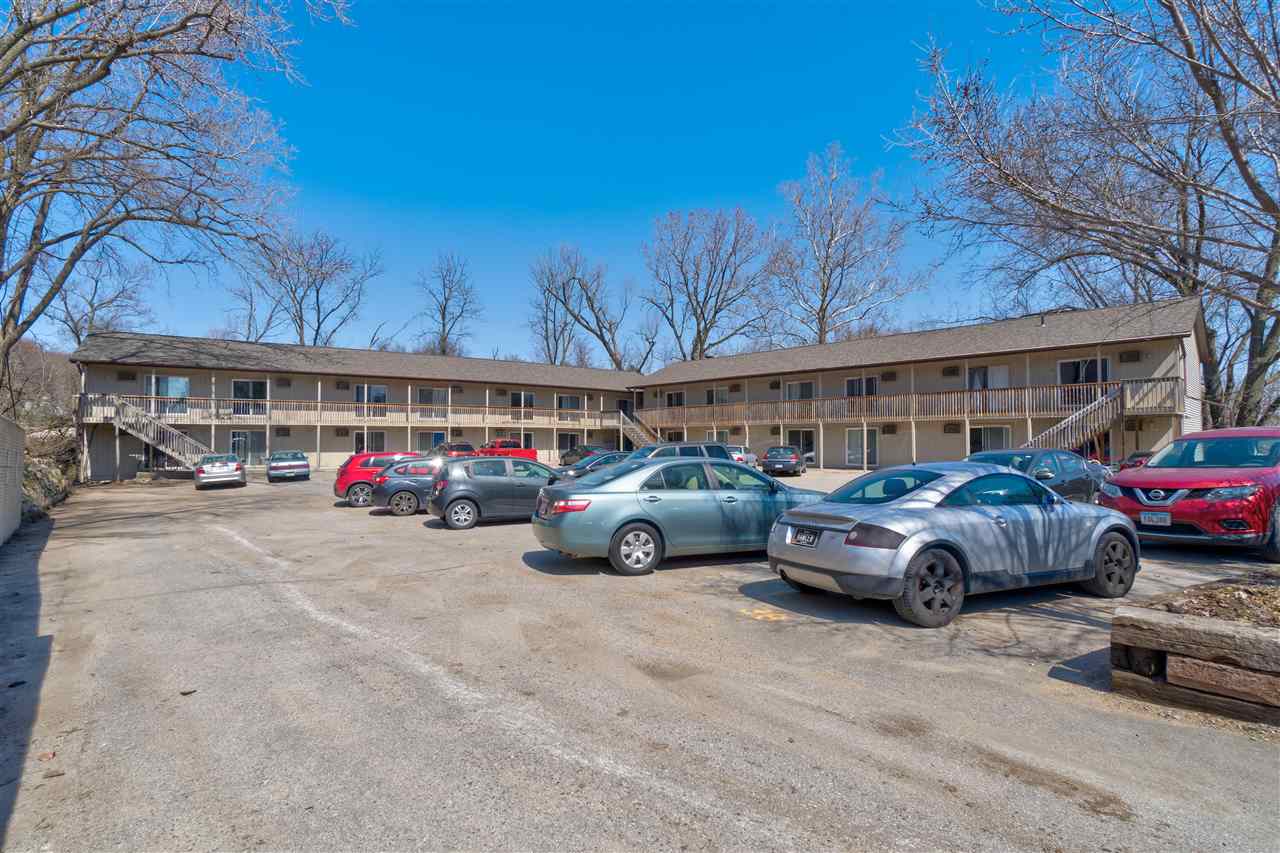 732,736,740 Michael St. IowaCity IA 52246