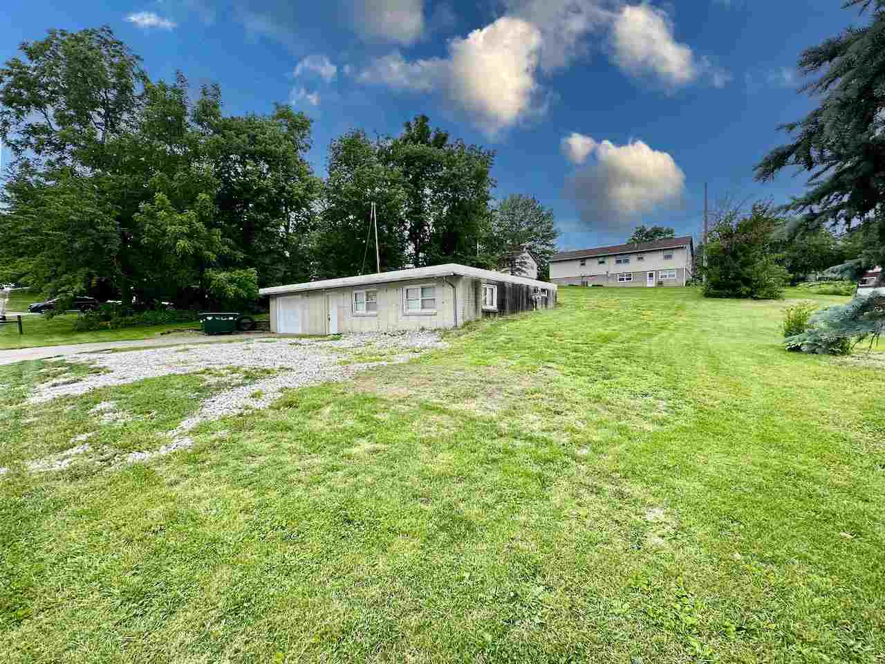 222 N West St NorthEnglish IA 52316