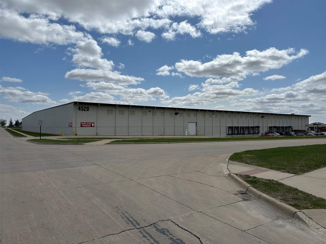 4520 20th Ave SW CedarRapids IA 52404