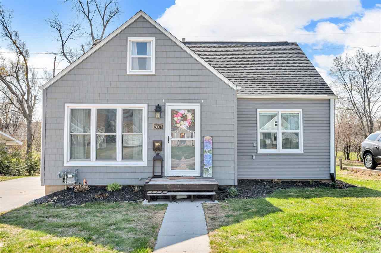 Property Photo 1