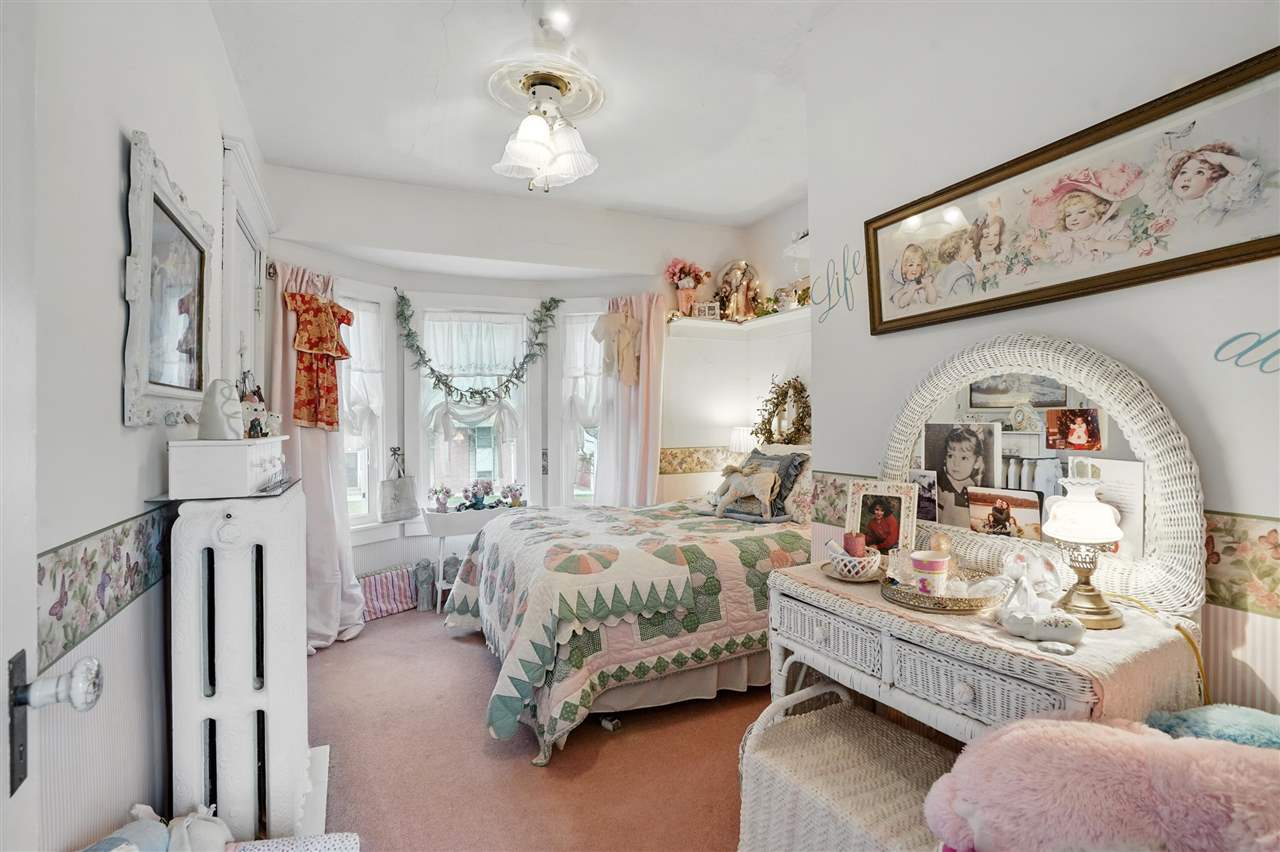 Property Photo 28