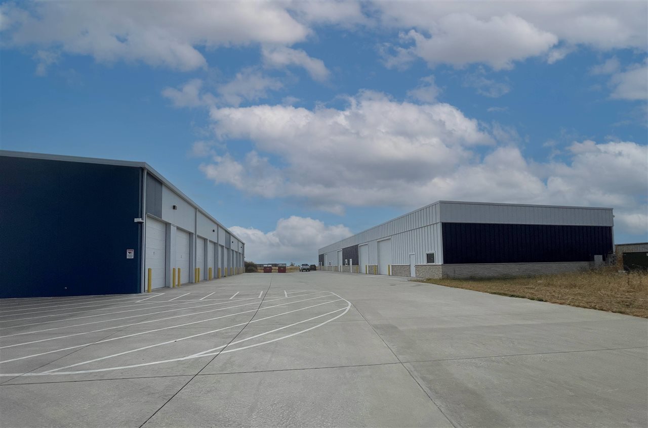 6900 Partners Ave #B1 #C Marion IA 52302