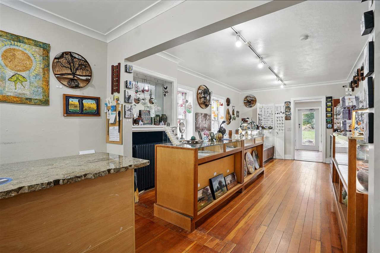 Property Photo 35