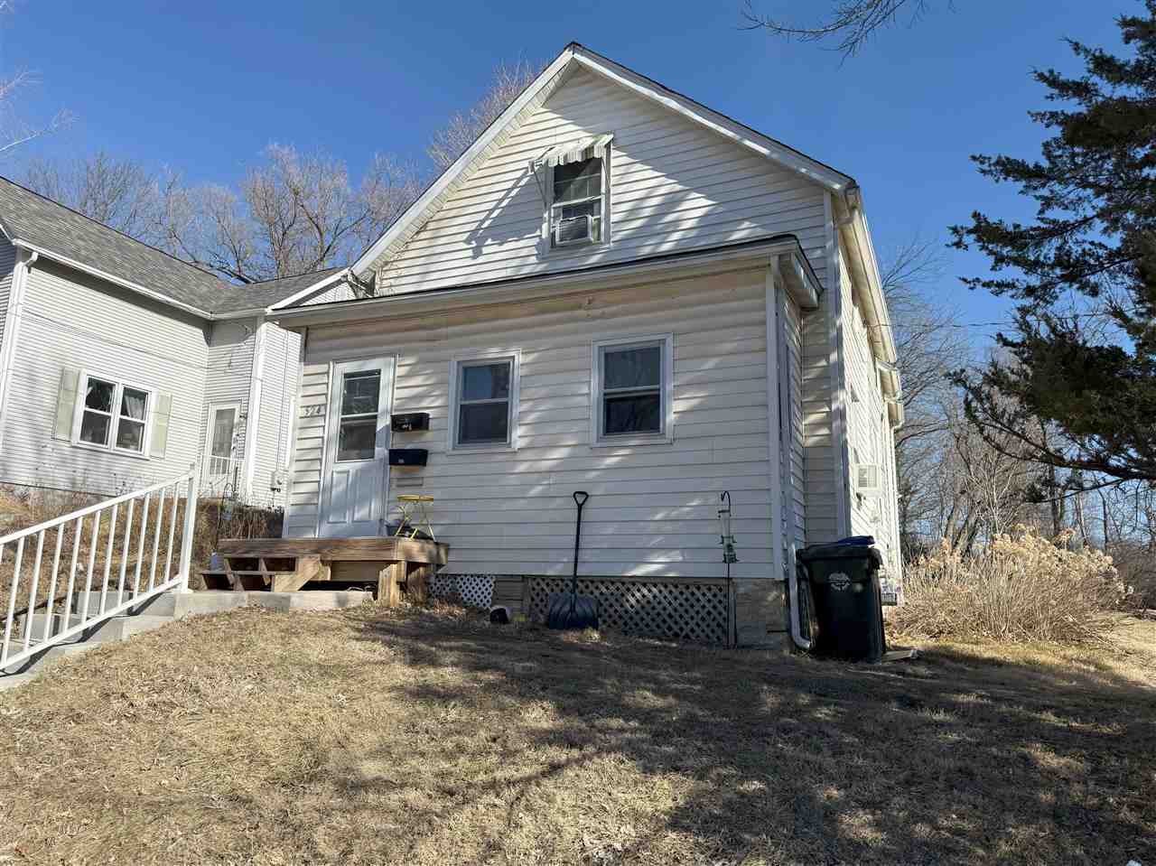 Property Photo 1
