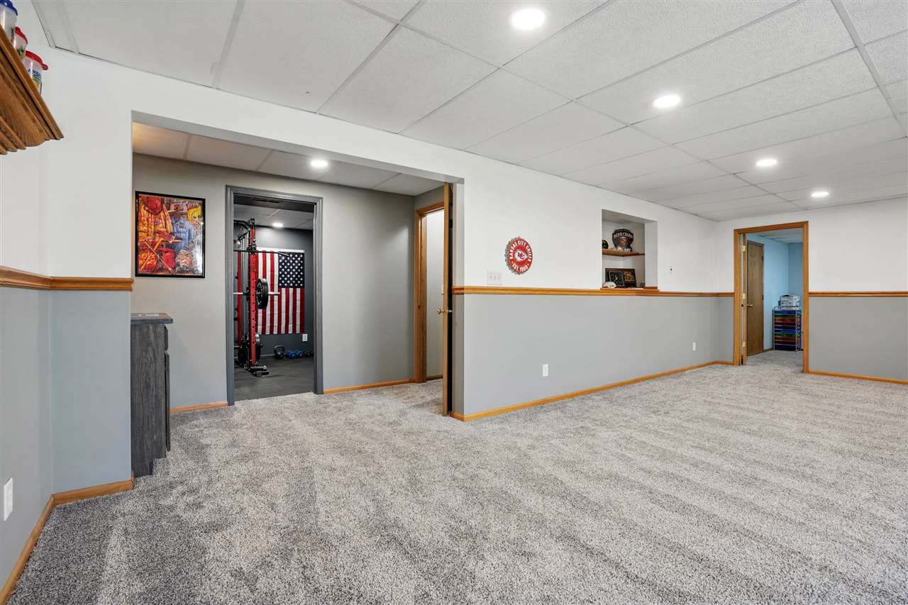 Property Photo 38