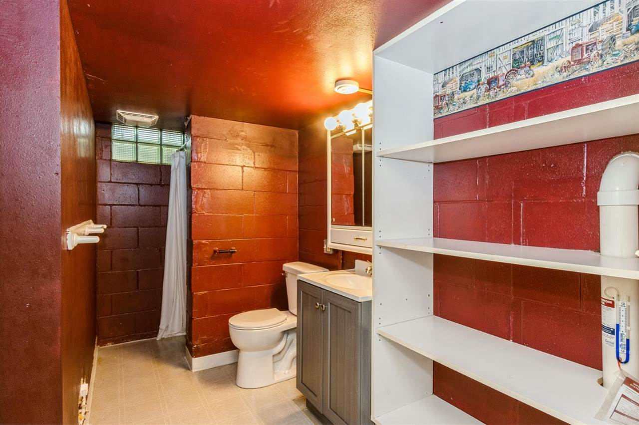 Property Photo 36