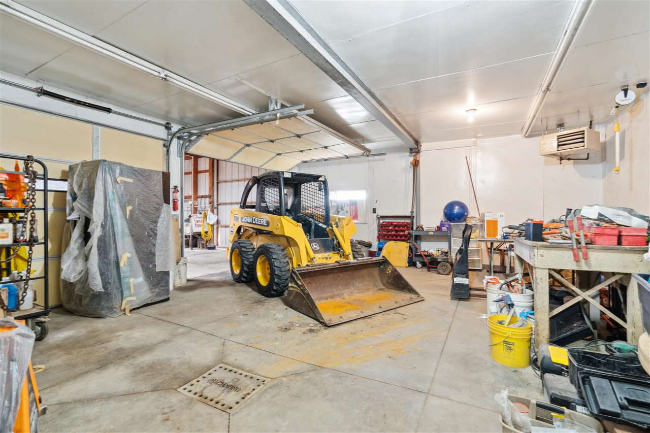 Property Photo 33