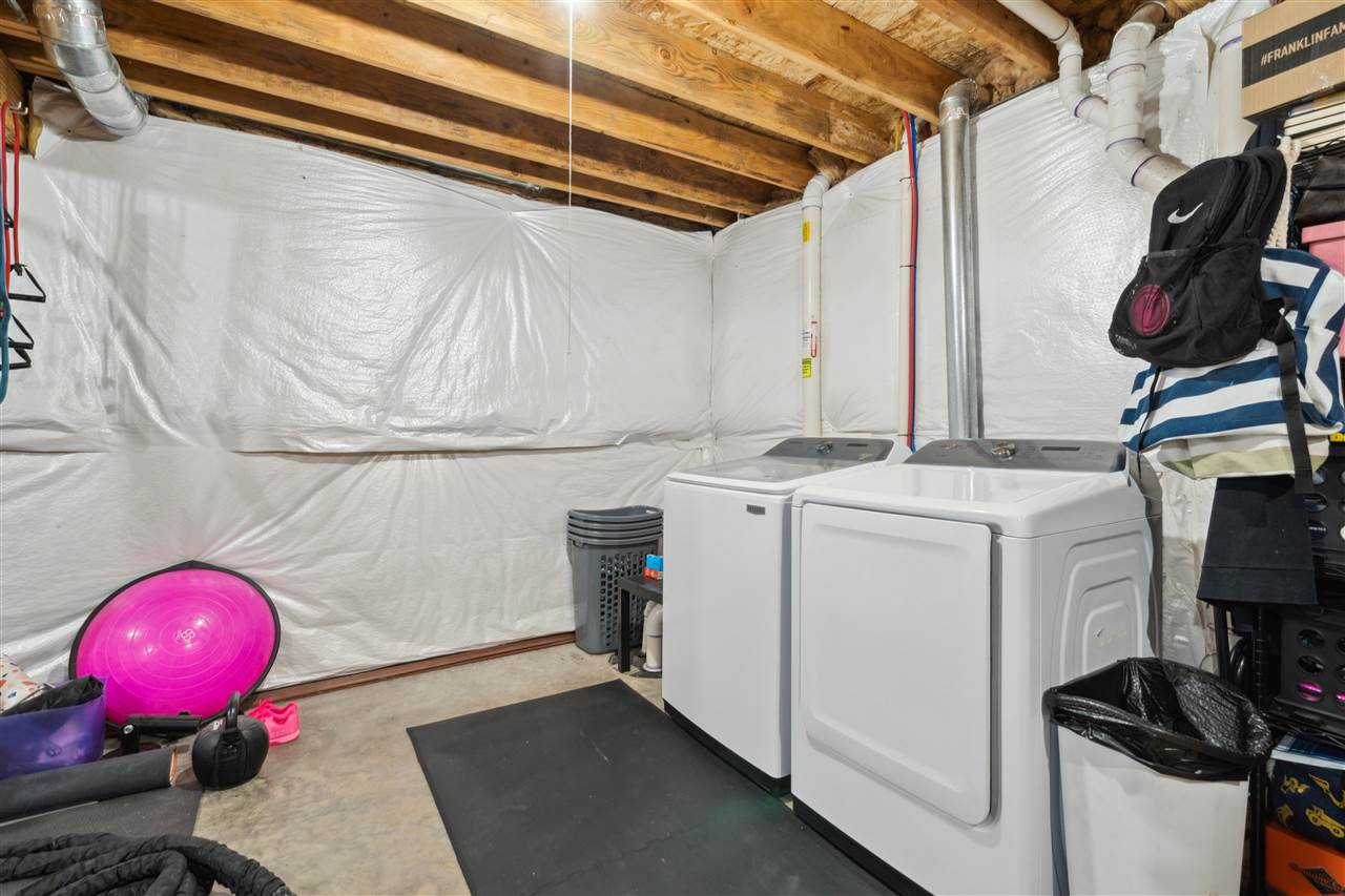 Property Photo 28