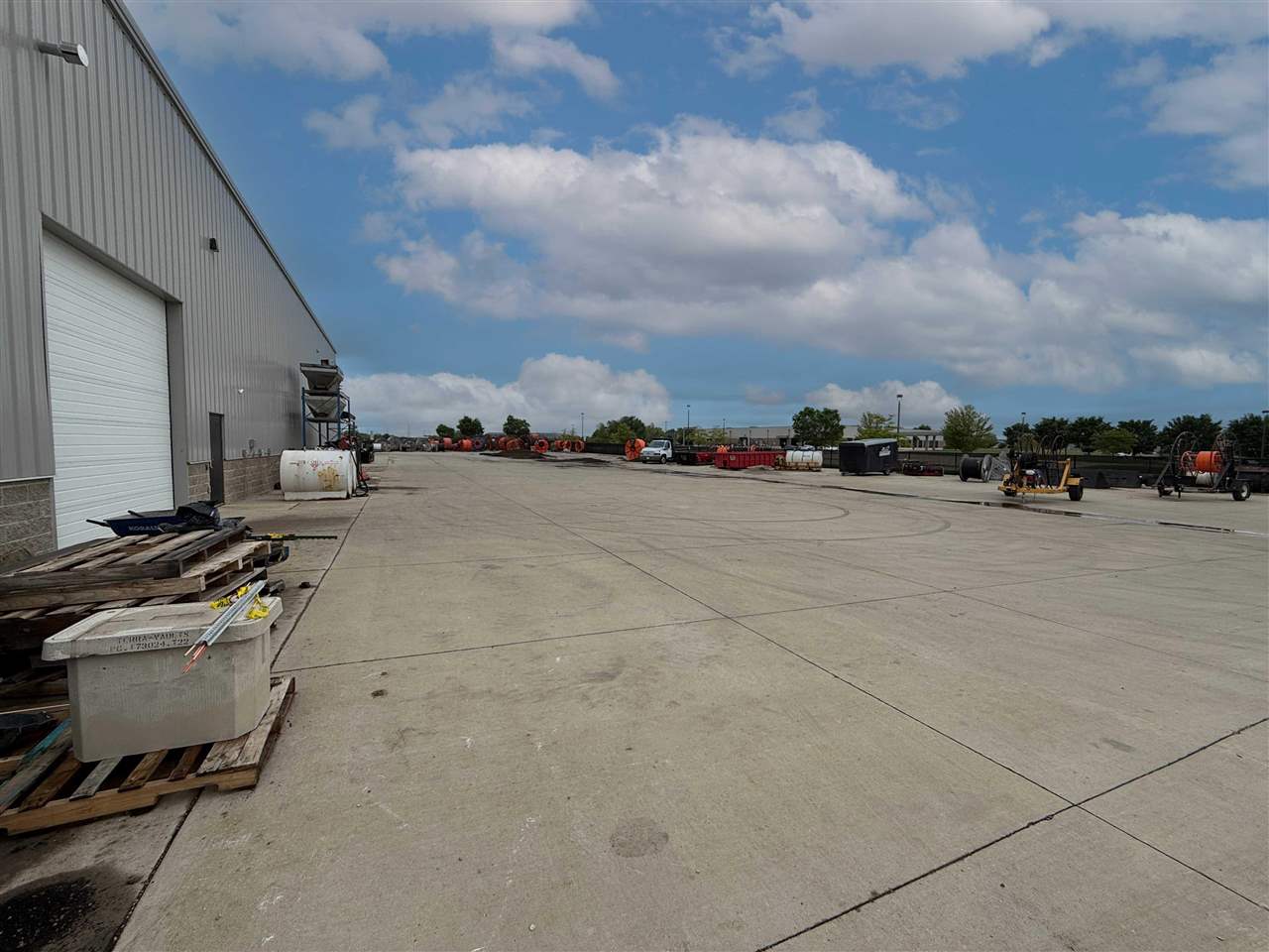 1525 Ketelsen Dr #200 Hiawatha IA 52233