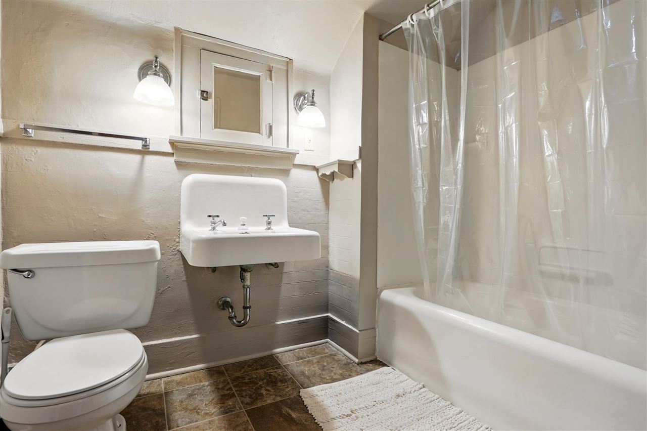 Property Photo 23