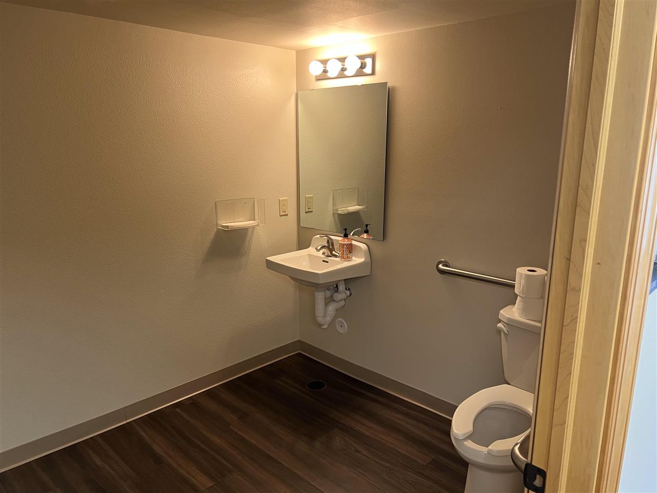 Property Photo 18