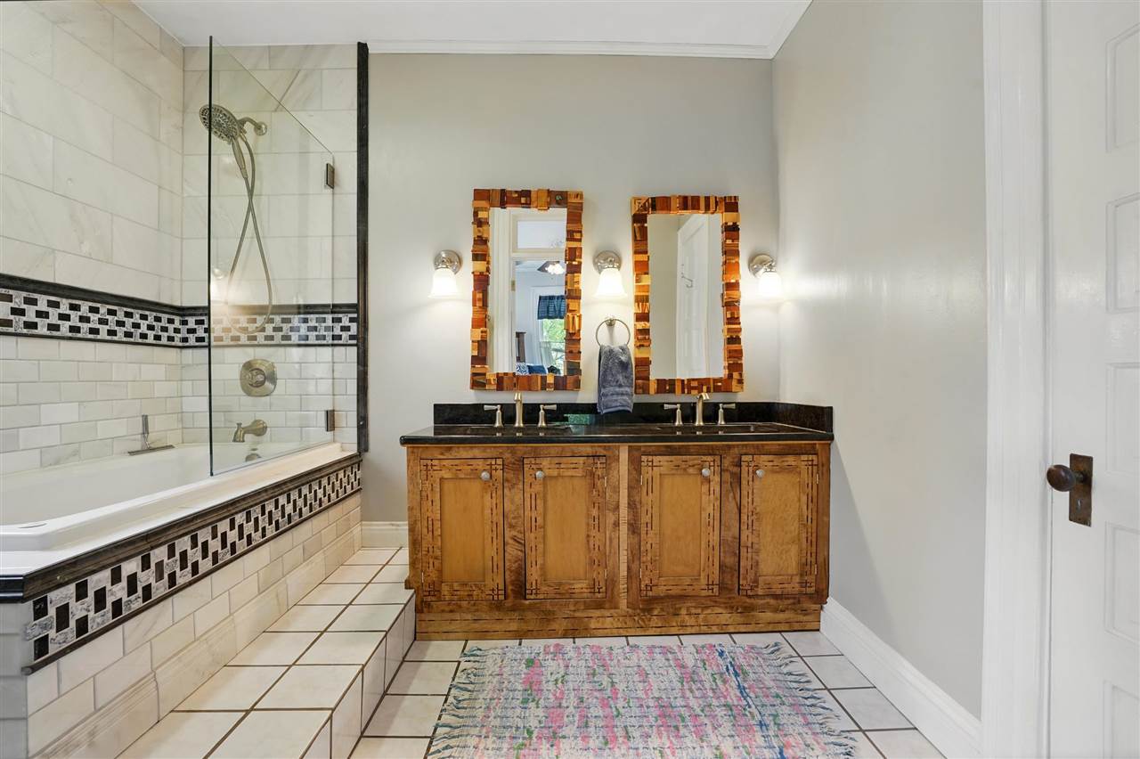 Property Photo 38