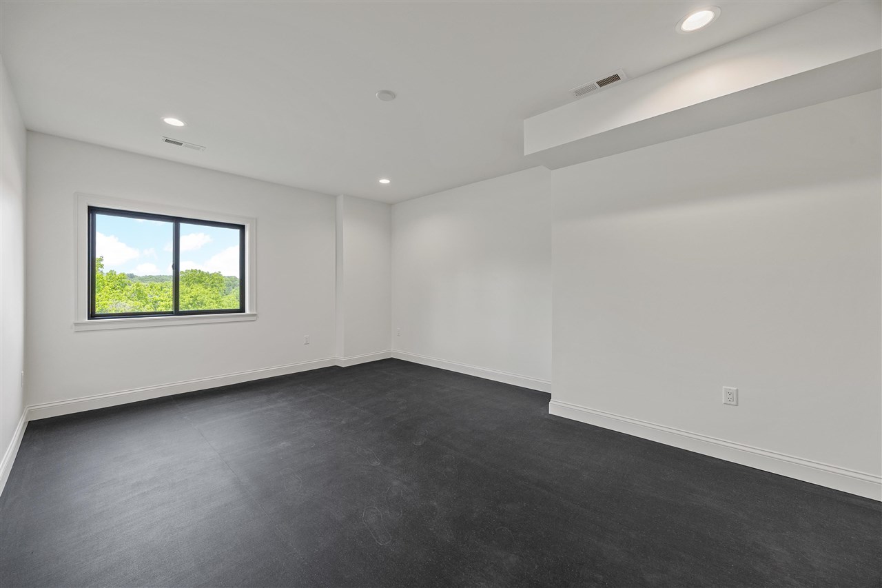 Property Photo 64