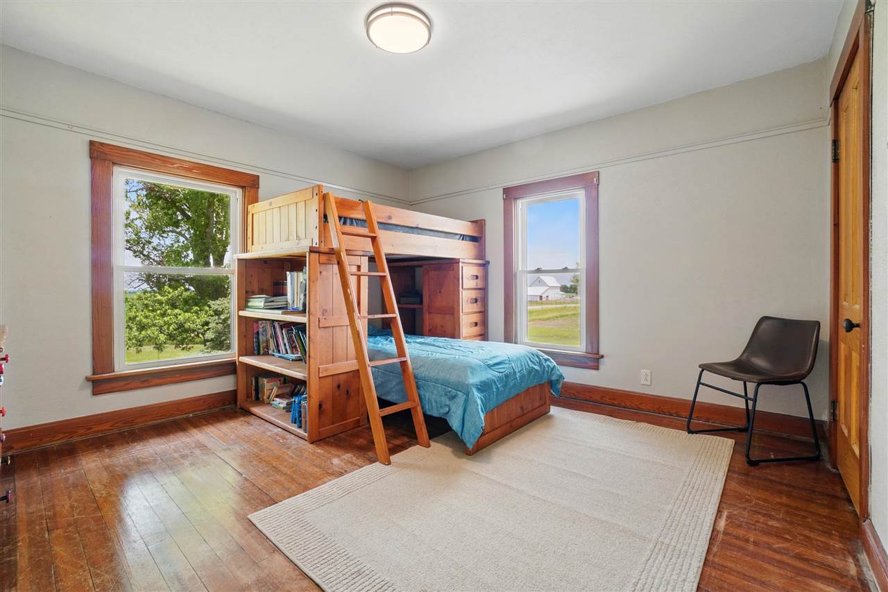 Property Photo 41