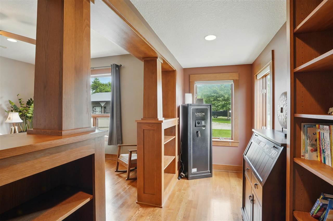 Property Photo 25