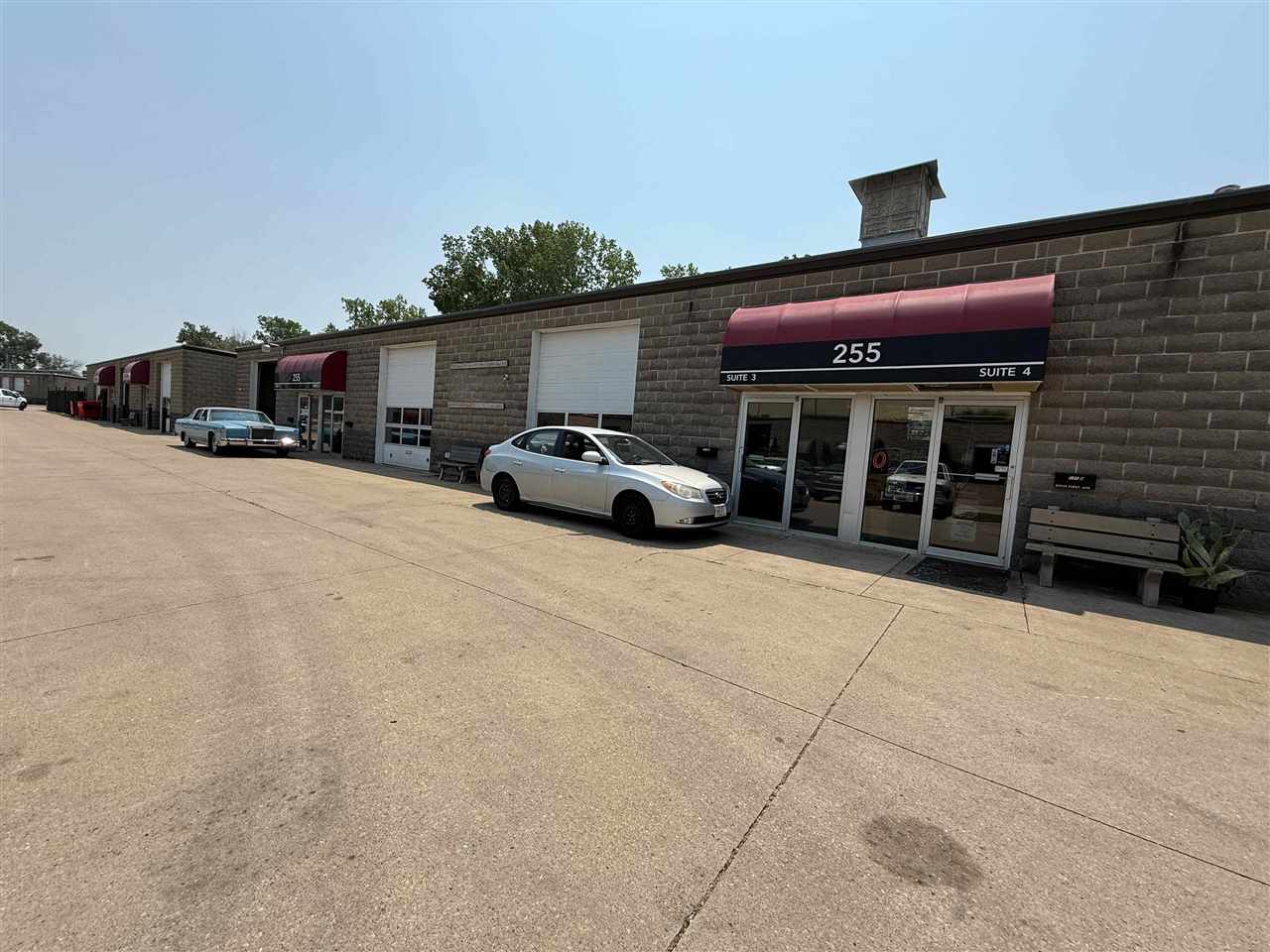 255 Classic Car Ct SW CedarRapids IA 52404