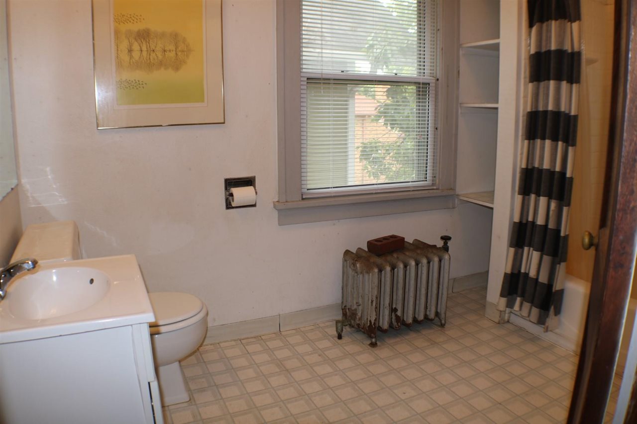 Property Photo 33