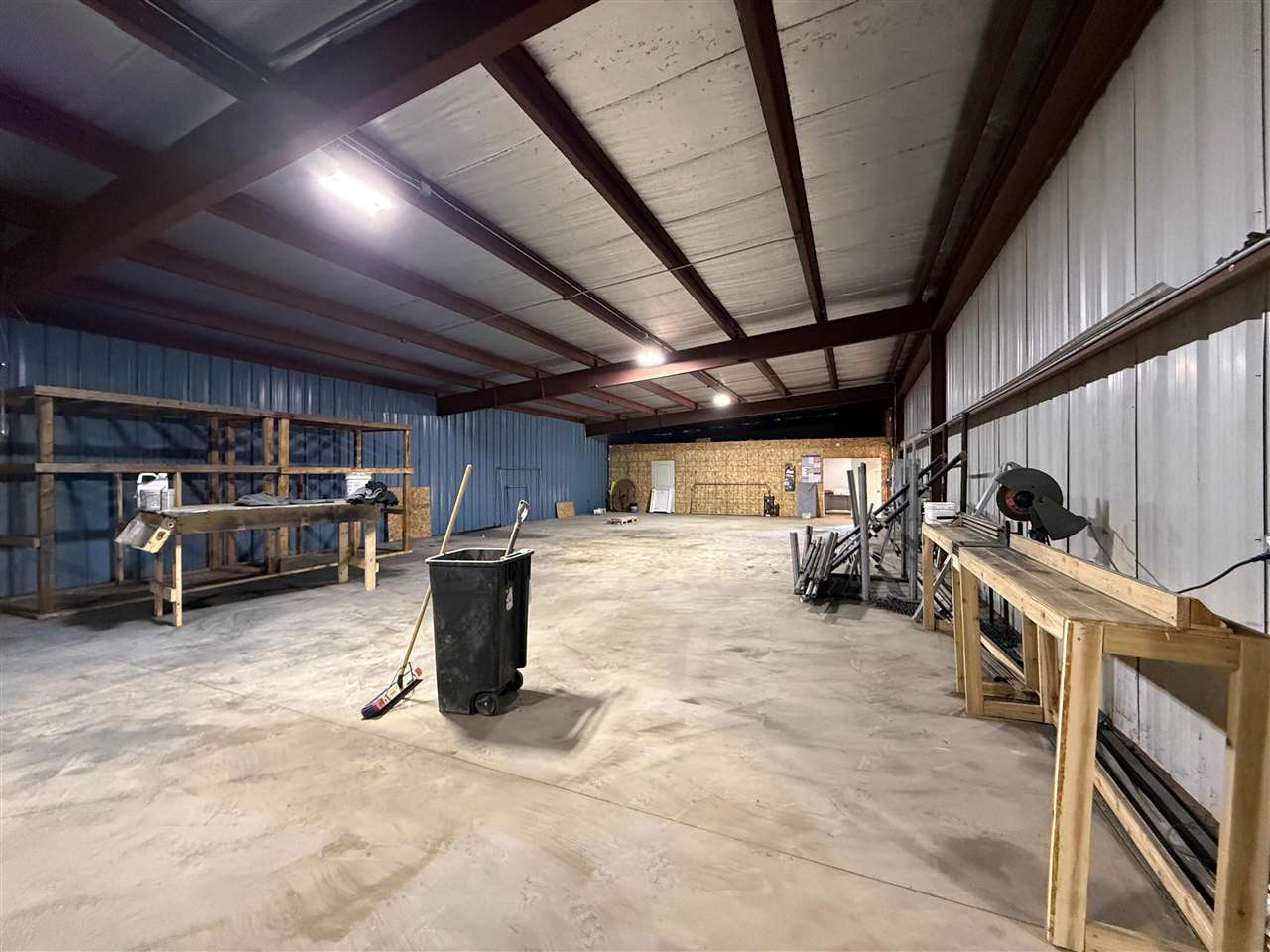 620 3rd St S Coggon IA 52218