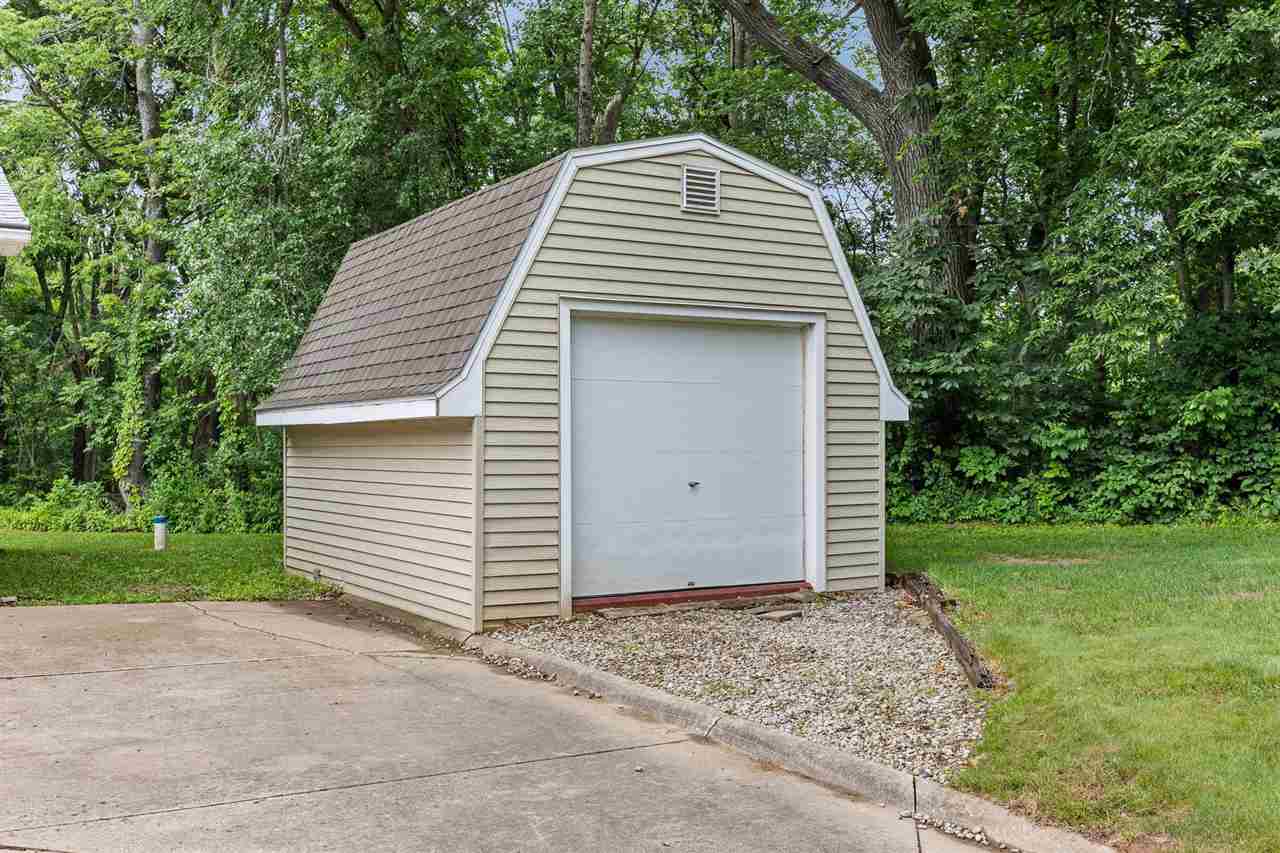 Property Photo 30