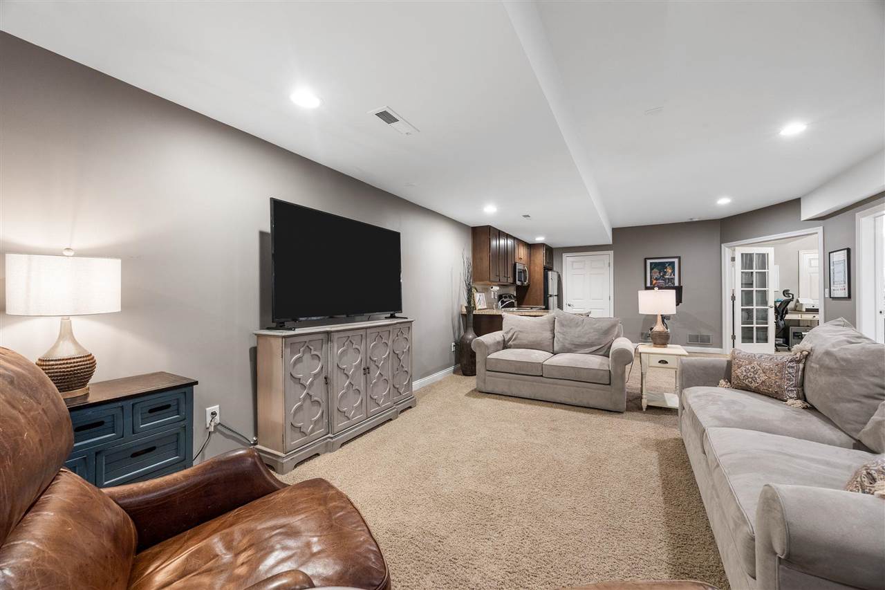 Property Photo 43