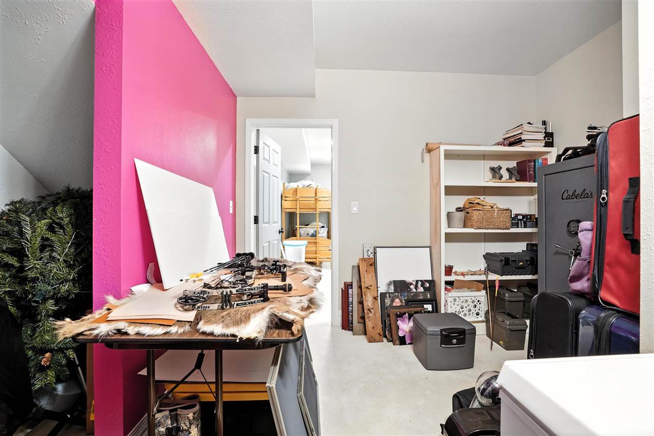 Property Photo 38