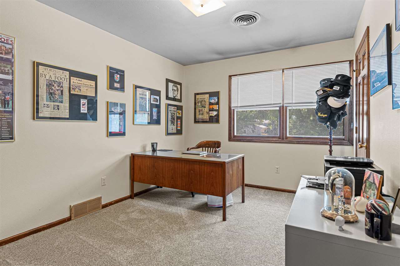 Property Photo 34
