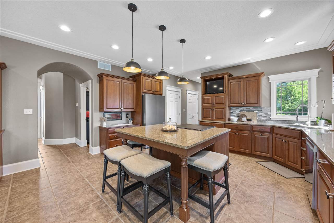 Property Photo 22