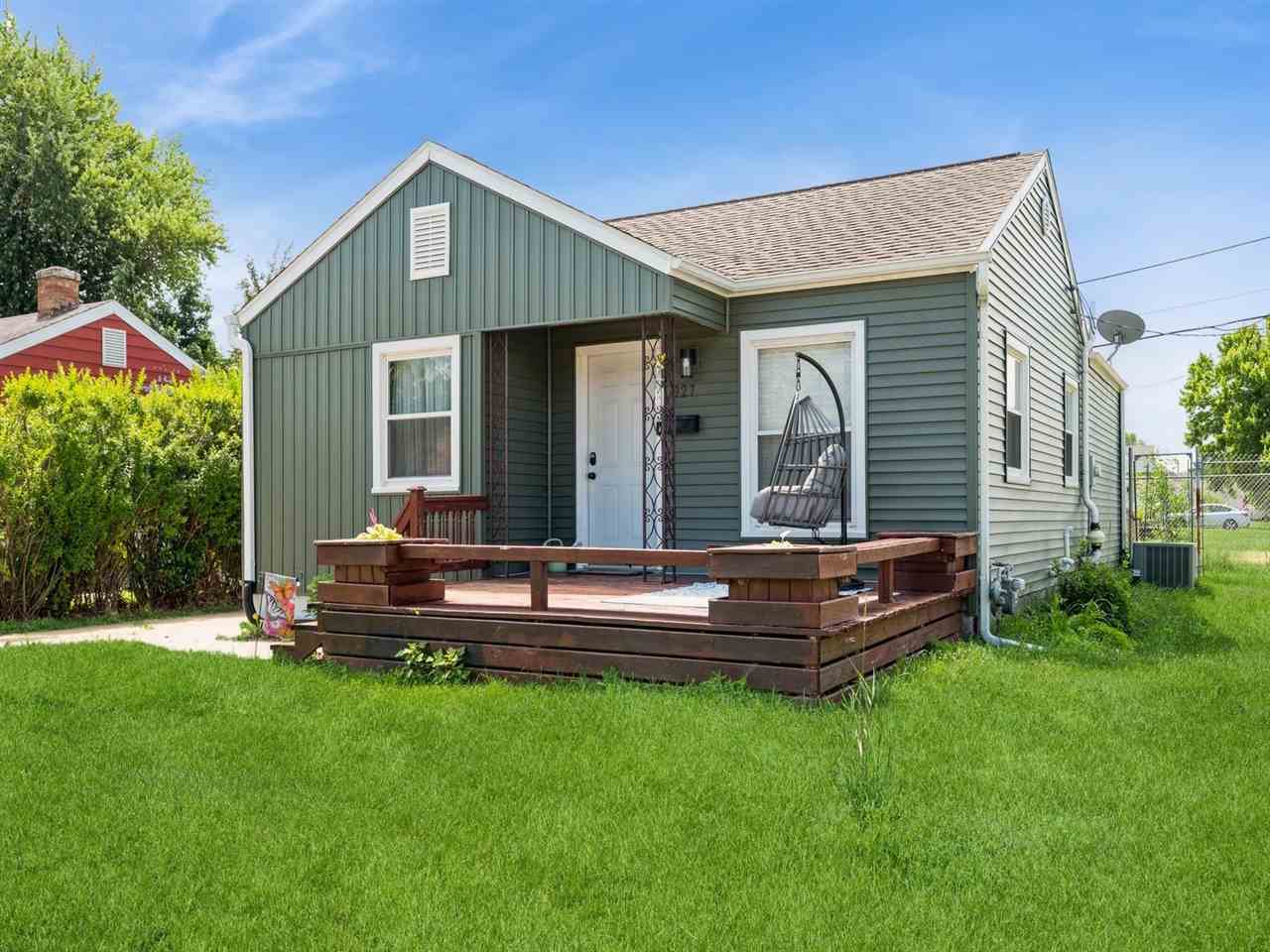 Property Photo 1