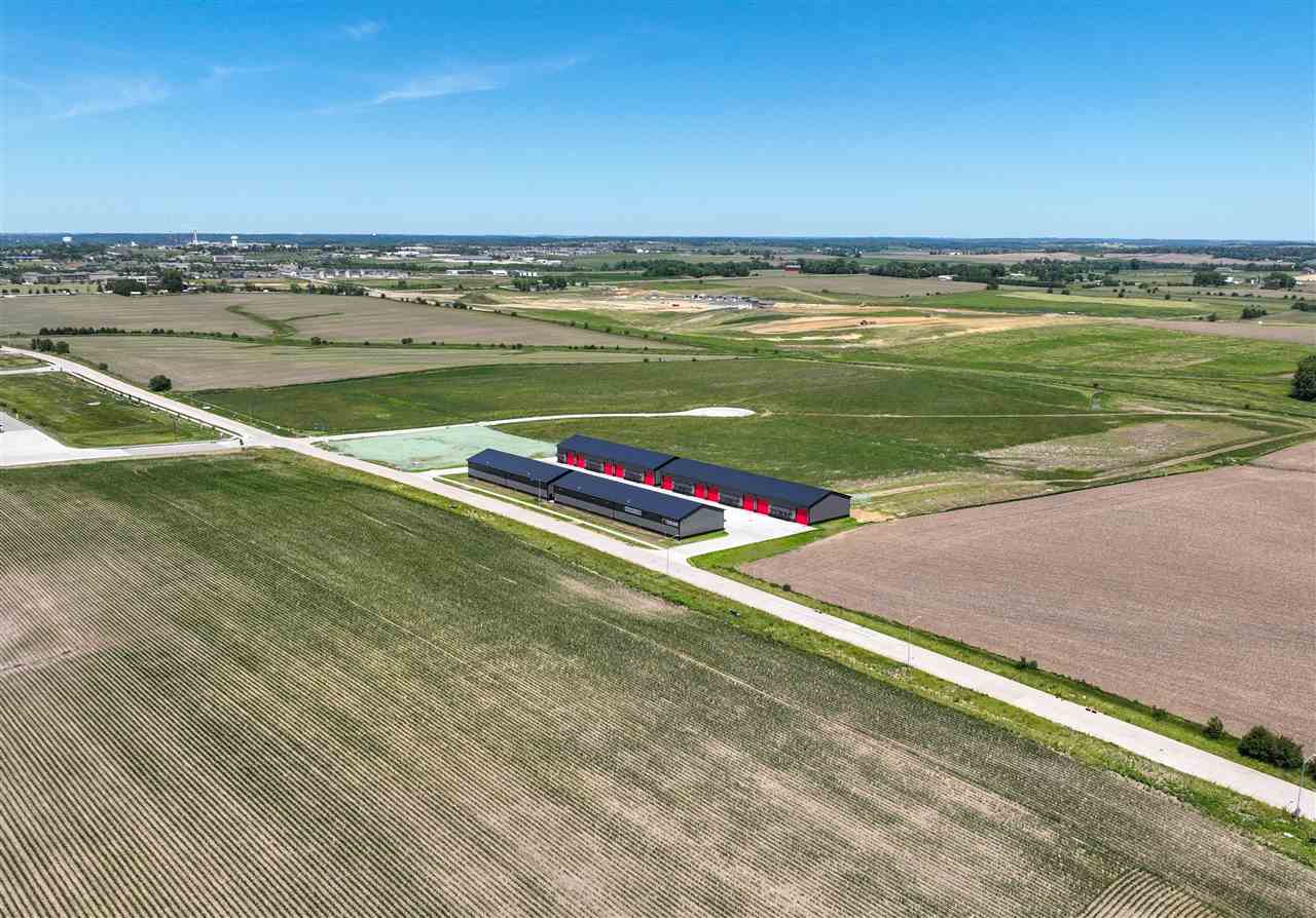 10225 SW Earhart Ln IA 52404