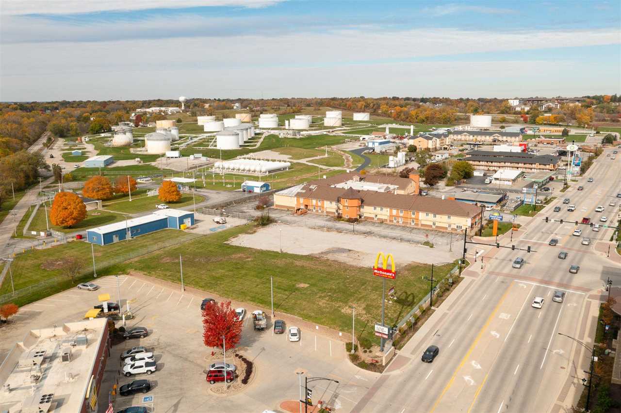 622 1st Ave Coralville IA 52241