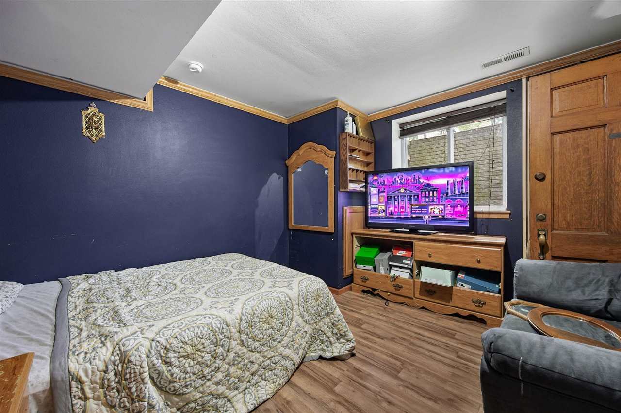 Property Photo 23