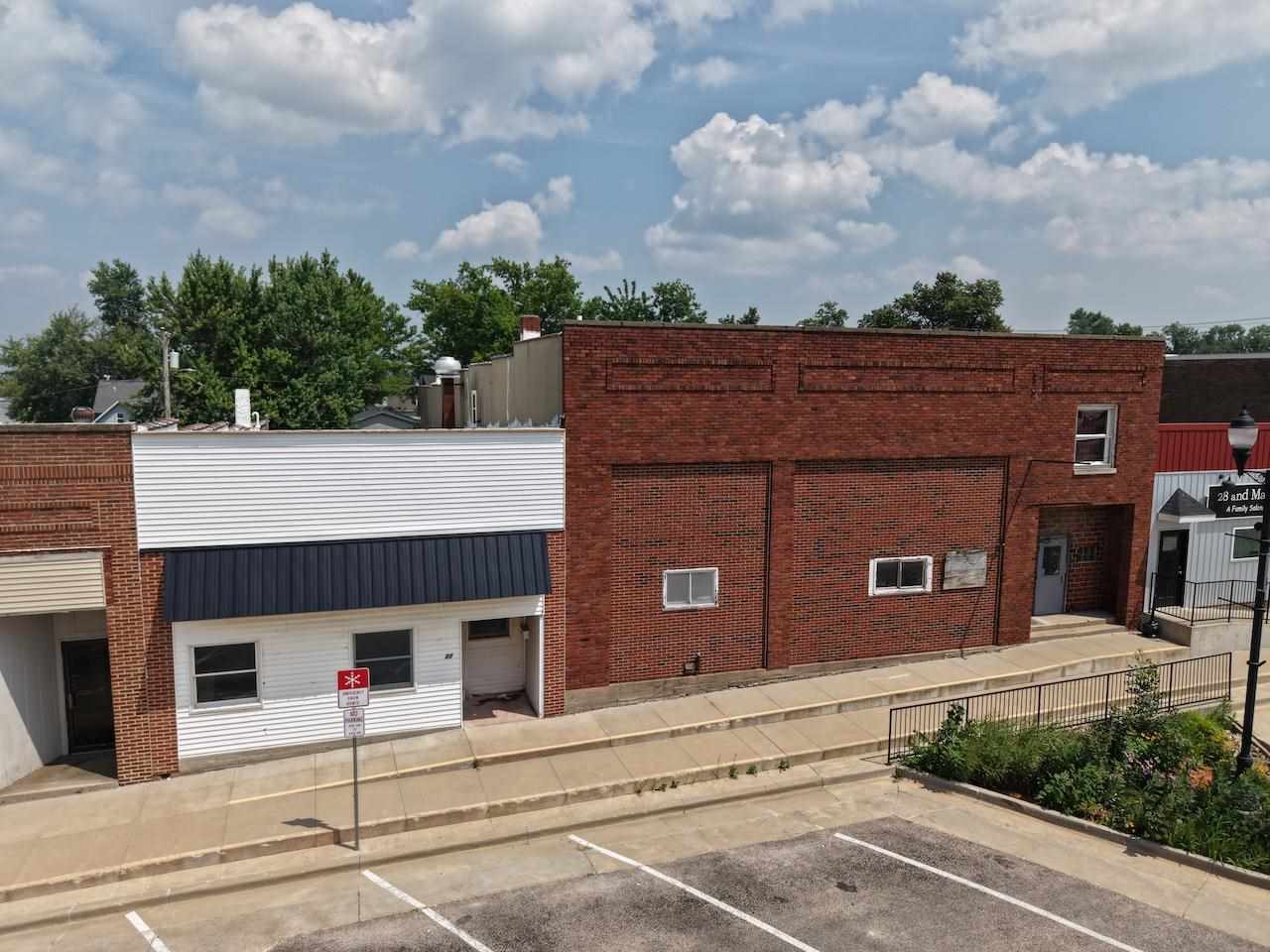 26 Main Street IA 52315