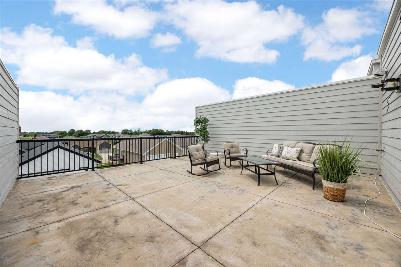 Property Photo 23