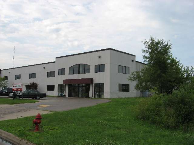 2000 James St #117a & a portion of 119a IA 52241