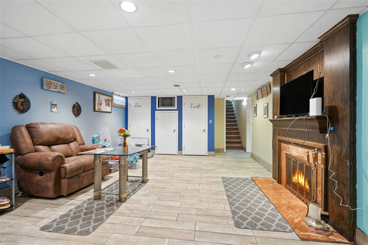 Property Photo 28