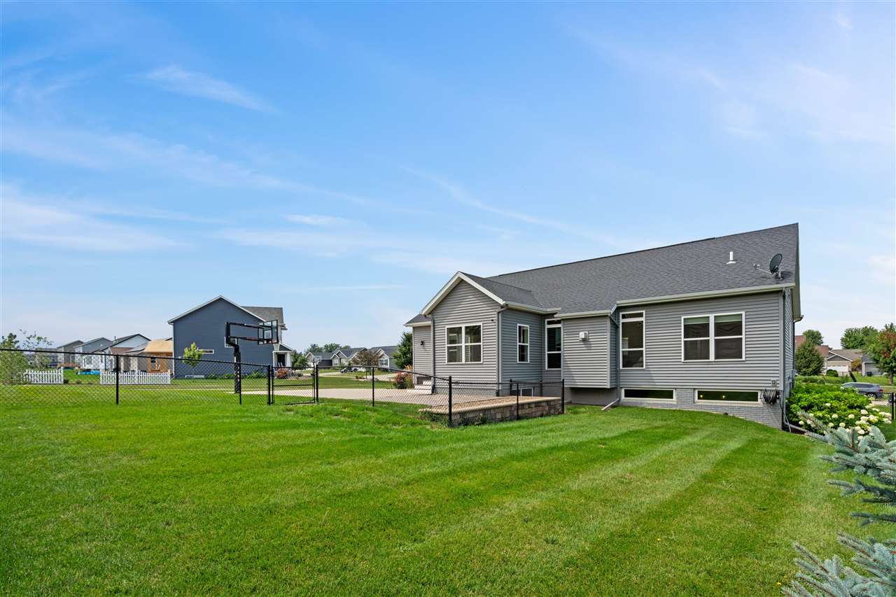 Property Photo 38