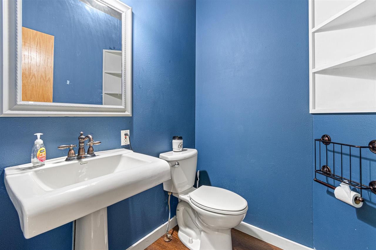 Property Photo 27