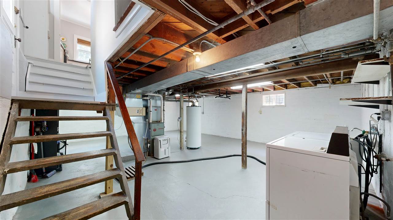 Property Photo 30