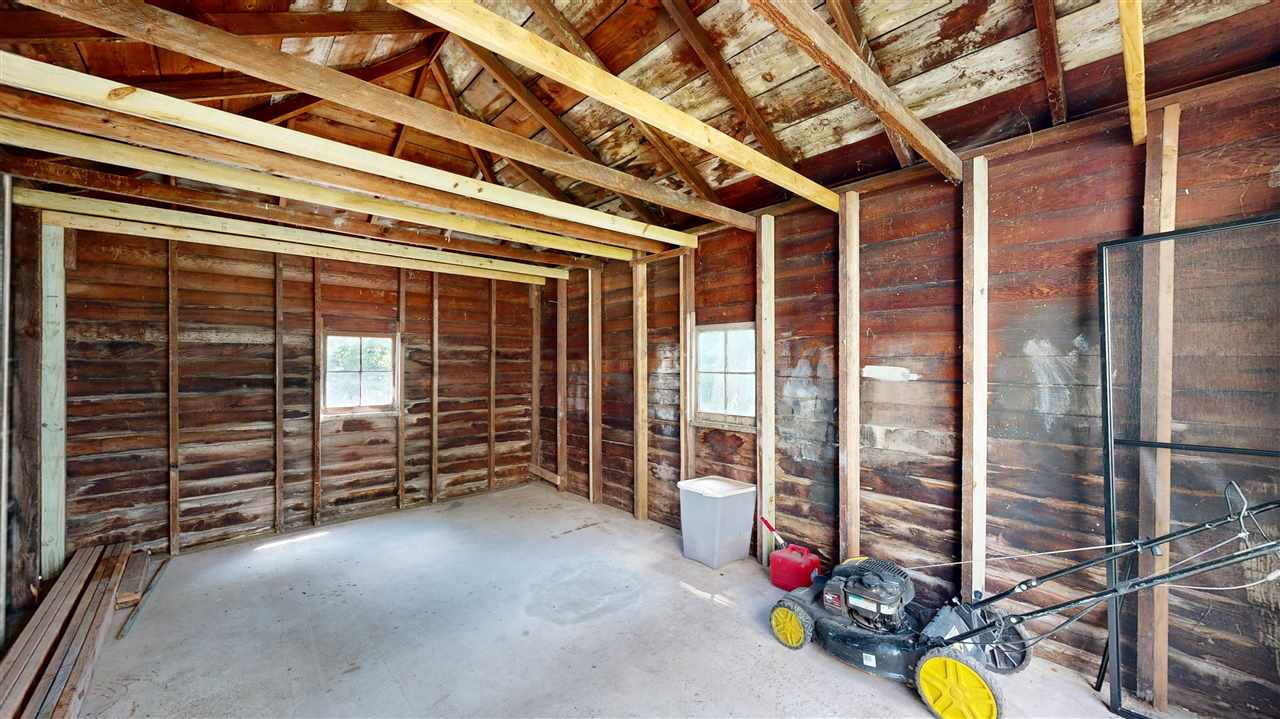 Property Photo 40