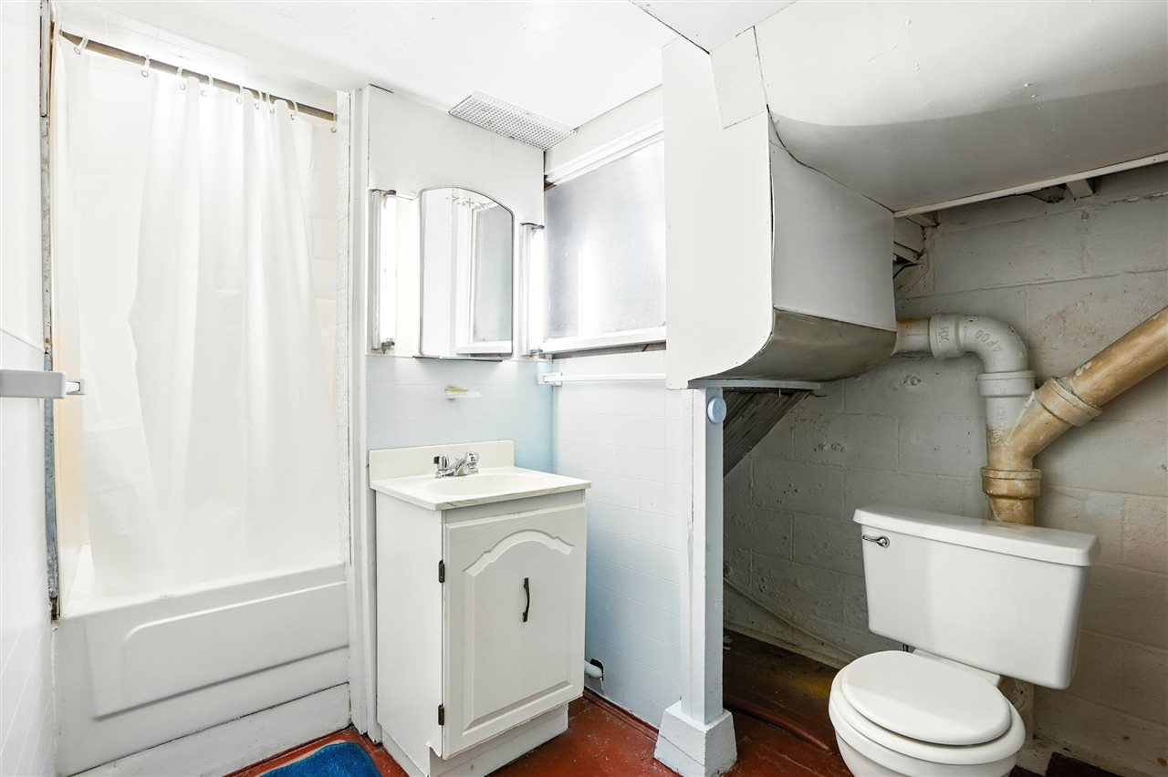 Property Photo 23