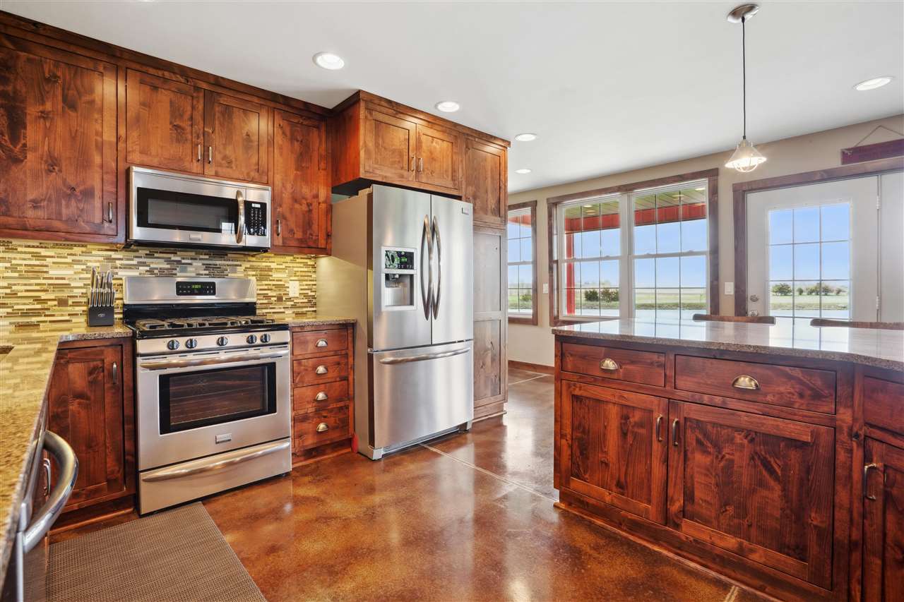 Property Photo 35
