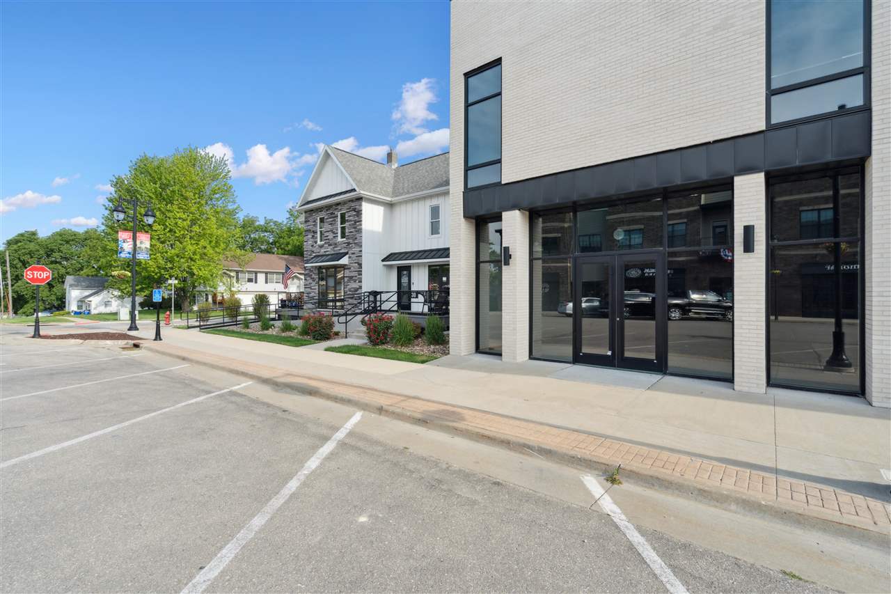 120 W Main St #2 Solon IA 52333